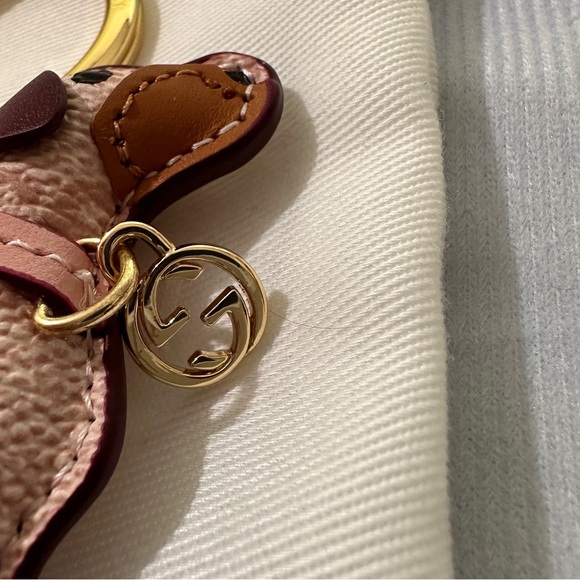 Gucci Puppy-Shaped Keychain - Picture 3 of 6